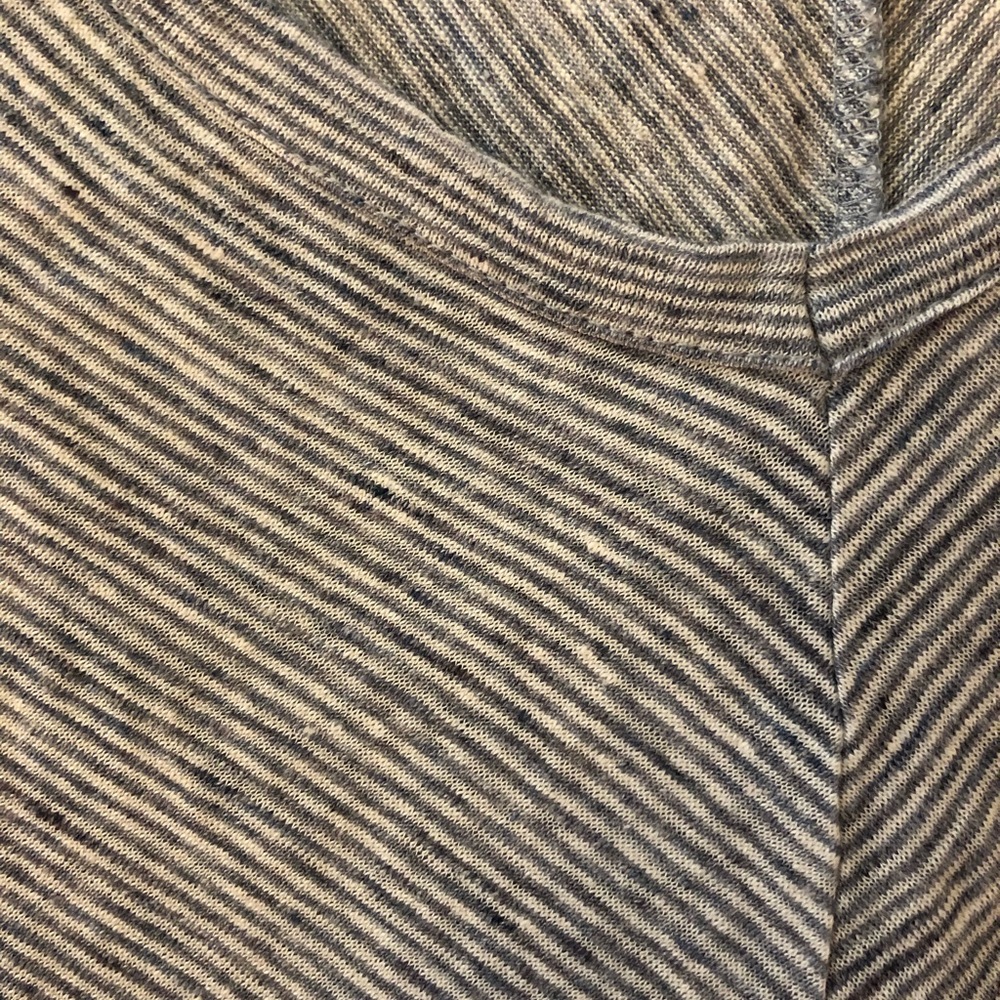 Linen Tank - Picture 3 of 3